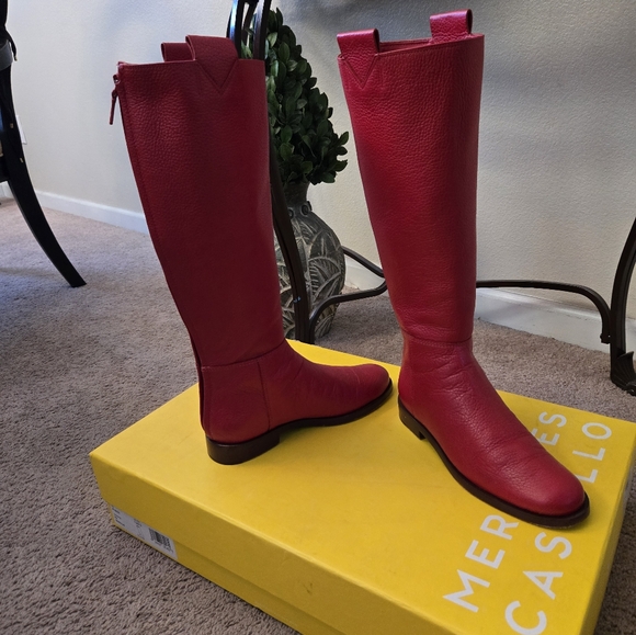 Boots - Picture 5 of 5